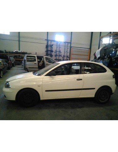 seat ibiza (6l1) del año 2003