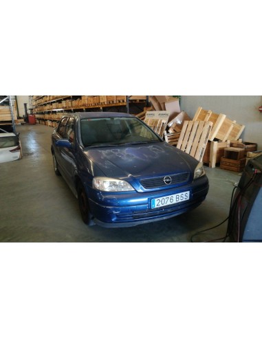 opel astra g berlina del año 2002