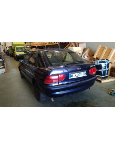 ford escort berlina/turnier del año 1996