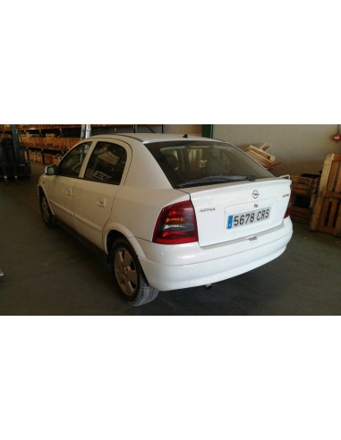 opel astra g berlina del año 2004