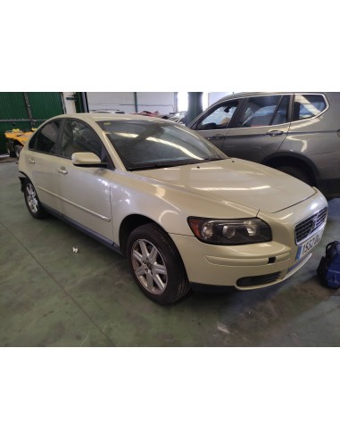 volvo s40 berlina del año 2005