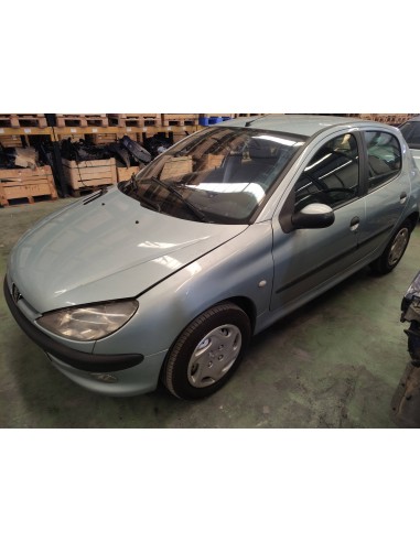 peugeot 206 berlina del año 2002