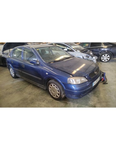 opel astra g berlina del año 2002