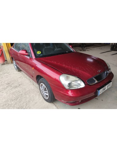 daewoo nubira berlina del año 2002