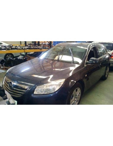 opel insignia berlina del año 2011