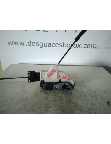 Recambio de cerradura puerta delantera derecha para peugeot partner kombi bh02 referencia OEM IAM 4106A020815  