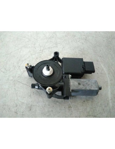 Recambio de motor elevalunas delantero derecho para peugeot 3008 bh01 referencia OEM IAM   