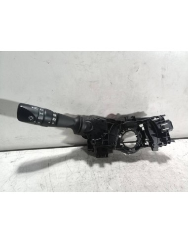 Recambio de mando intermitentes para toyota auris 2zr referencia OEM IAM 17F852  