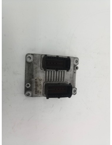 Recambio de centralita motor uce para opel corsa c z12xe referencia OEM IAM 0261207962  