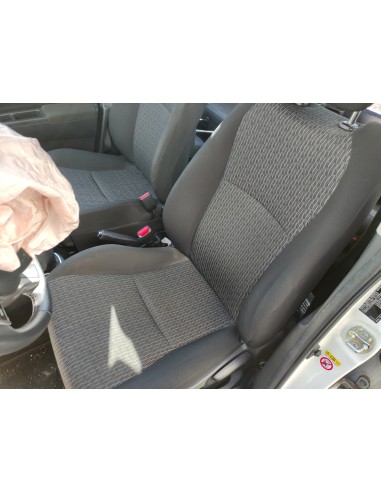 Recambio de juego asientos completo para toyota yaris 1nd referencia OEM IAM   