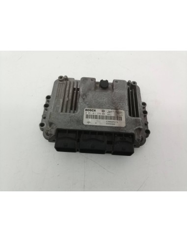 Recambio de centralita motor uce para renault megane ii classic berlina f9qb8 referencia OEM IAM 0281011276  