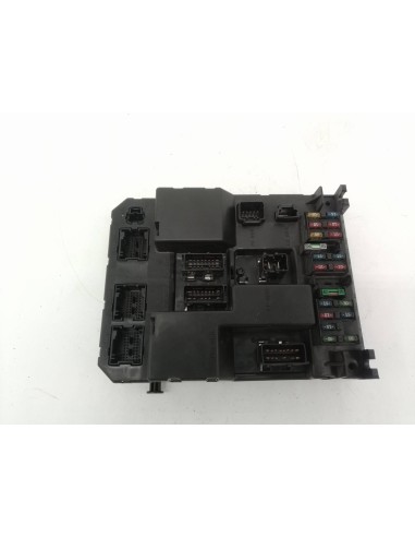 Recambio de caja reles / fusibles para citroen c5 berlina rhz referencia OEM IAM 9651196680  