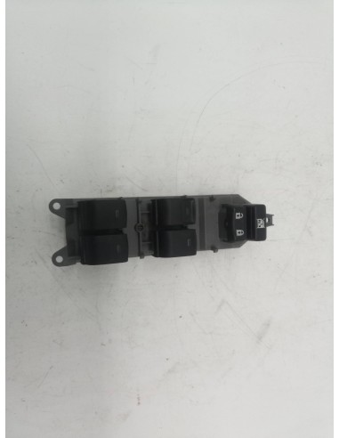 Recambio de mando elevalunas delantero izquierdo para toyota auris 2zr referencia OEM IAM 8404002120  