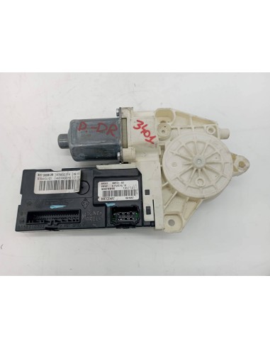 Recambio de motor elevalunas delantero derecho para renault laguna iii m9rg7 referencia OEM IAM 0130822331  