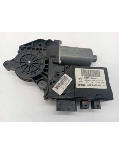 Recambio de motor elevalunas delantero derecho para peugeot 307 berlina (s2) rhr referencia OEM IAM 0130821766  