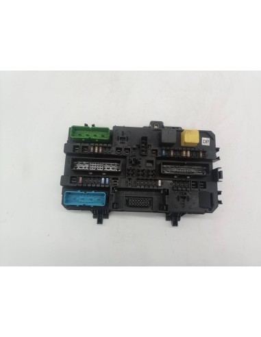 Recambio de caja reles / fusibles para opel astra gtc z17dth referencia OEM IAM 5DK00866931  