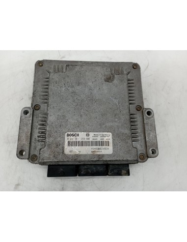 Recambio de centralita motor uce para renault master desde ´98 g90a7 referencia OEM IAM 0281011254  