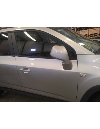 Recambio de puerta delantera derecha para chevrolet orlando z20d1 referencia OEM IAM   