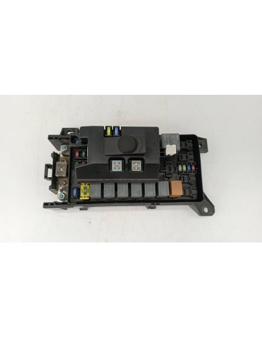 Recambio de caja reles / fusibles para kia sorento (bl) d4cb referencia OEM IAM 911613E010  