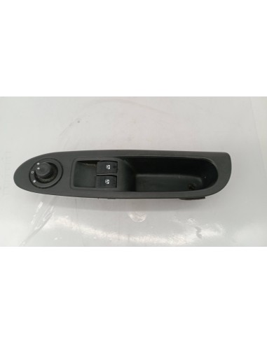 Recambio de mando elevalunas delantero izquierdo para renault clio ii fase ii (b/cb0) k9kb7 referencia OEM IAM 8200084003E1  