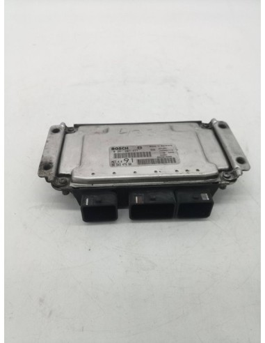 Recambio de centralita motor uce para peugeot 206 berlina nfu referencia OEM IAM 0261207477  