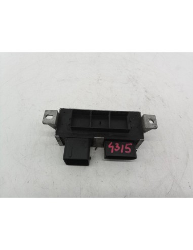 Recambio de caja precalentamiento para nissan nv 200 (m20) k9k referencia OEM IAM 8200558438A  