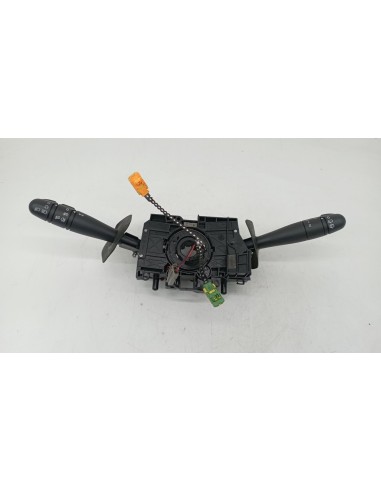 Recambio de mando multifuncion para renault clio ii fase ii (b/cb0) k9ka7 referencia OEM IAM 8200204068  