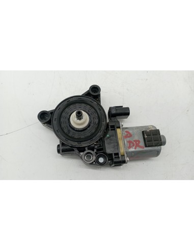 Recambio de motor elevalunas delantero derecho para hyundai tucson d4ha referencia OEM IAM 82460D7000  