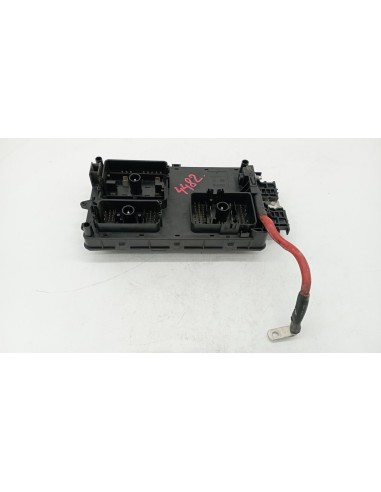 Recambio de caja reles / fusibles para opel insignia berlina a20dth referencia OEM IAM 13255300  