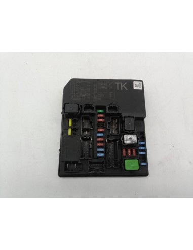 Recambio de caja reles / fusibles para nissan juke (f15e) k9k referencia OEM IAM 284B71TX2B  