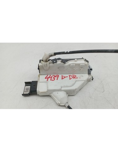 Recambio de cerradura puerta delantera derecha para peugeot 5008 rh02 referencia OEM IAM PSA006230  