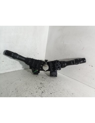 Recambio de mando multifuncion para toyota prius (nhw30) 2zr referencia OEM IAM 173832  