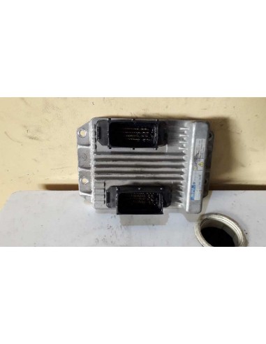 Recambio de centralita motor uce para opel meriva referencia OEM IAM 8980003220  