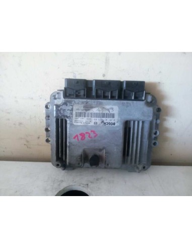 Recambio de centralita motor uce para opel vivaro f9cu7 referencia OEM IAM 0281011529  