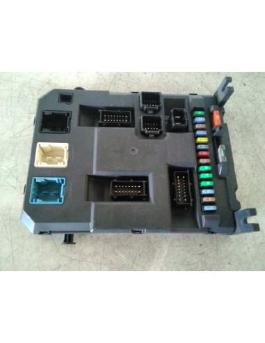 Recambio de caja reles / fusibles para peugeot 207 9hr referencia OEM IAM 9666952080  