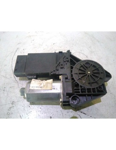 Recambio de motor elevalunas delantero derecho para volkswagen passat variant (3b6) avf referencia OEM IAM 1C1959802  