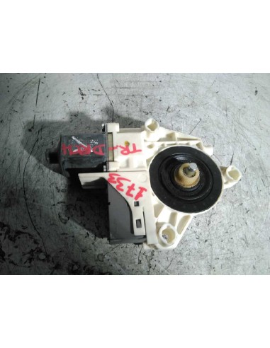 Recambio de motor elevalunas trasero derecho para peugeot 407 rhr referencia OEM IAM 0130822200  