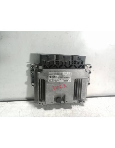 Recambio de centralita motor uce para peugeot 207 sw 9hp referencia OEM IAM 0281015847  