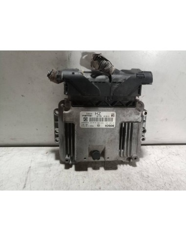 Recambio de centralita motor uce para opel astra h berlina z17dth referencia OEM IAM 0281011943  