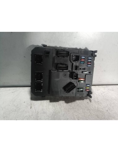 Recambio de caja reles / fusibles para citroen xsara picasso 9hz referencia OEM IAM 96657999780  