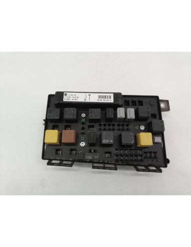 Recambio de caja reles / fusibles para opel astra h berlina z17dth referencia OEM IAM 5DK00946410  