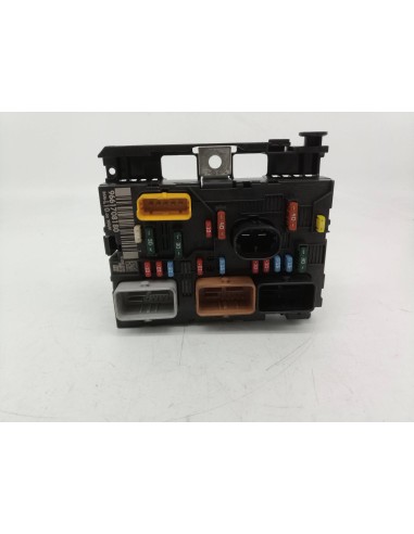 Recambio de caja reles / fusibles para peugeot 207 9hx referencia OEM IAM 9661708180  