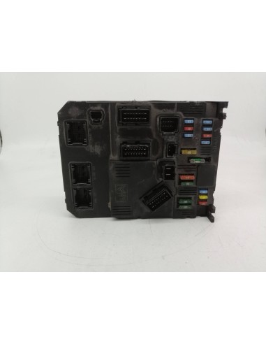 Recambio de caja reles / fusibles para peugeot 1007 8hz referencia OEM IAM 9659579180  