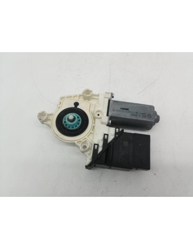 Recambio de motor elevalunas trasero izquierdo para volkswagen passat variant (3c5) bkp referencia OEM IAM 960093100774  