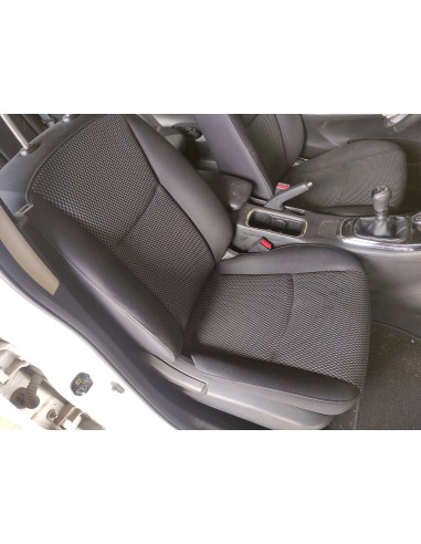 Recambio de asiento delantero derecho para nissan pulsar (c13m) hra2 referencia OEM IAM   