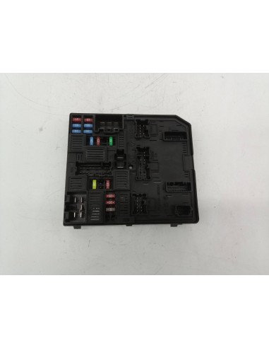 Recambio de caja reles / fusibles para nissan pulsar (c13m) hra2 referencia OEM IAM 284B75NA0A  