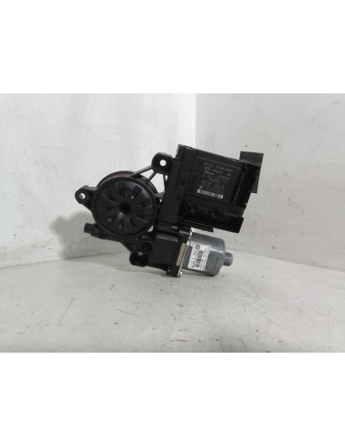 Recambio de motor elevalunas delantero izquierdo para volkswagen passat berlina (3c2) cbd referencia OEM IAM 0130822451  