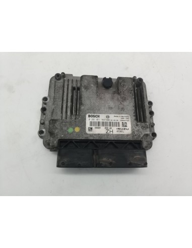 Recambio de centralita motor uce para opel astra h caravan z17dth referencia OEM IAM 0281011943  