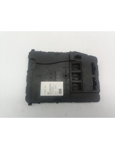 Recambio de modulo electronico para renault scenic ii (jm) referencia OEM IAM 8200606830  