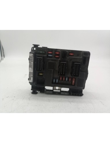 Recambio de caja reles / fusibles para citroen berlingo referencia OEM IAM 965061858000  